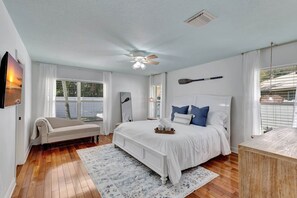 3 bedrooms, in-room safe, iron/ironing board, WiFi