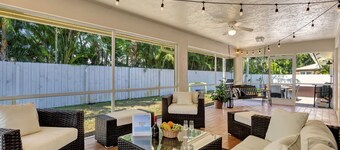 Hottub! Mini Golf! Water Access! Pets! 5min beach!