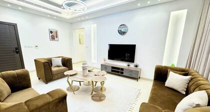 Makkah Modern Luxurious Apartment Near Haram With Living and Full Kitchen
