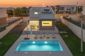 Outdoor pool - Aloe, Villa in Marina di Ragusa (Sicily) with pool by the sea (Marina di Ragusa)