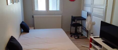 1 Schlafzimmer, Schreibtisch, kostenloses WLAN, Bettwäsche