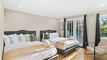 Casa Luxury, 3 camere da letto | 3 camere, ferro/asse da stiro, Wi-Fi gratuito