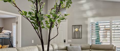 House, Multiple Beds, Pool Access, City View (Kimberly Surprise) | Bathroom | Designer toiletries, towels, toilet paper