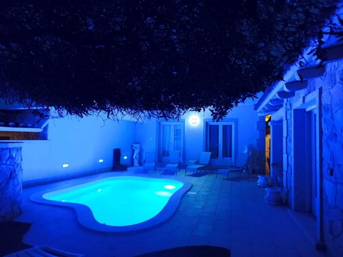 CASA SINZIAS WITH SWIMMING POOL 9 BEDS