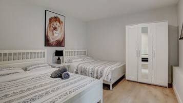 4 chambres, fer et planche Ă repasser, Wi-Fi, draps fournis
