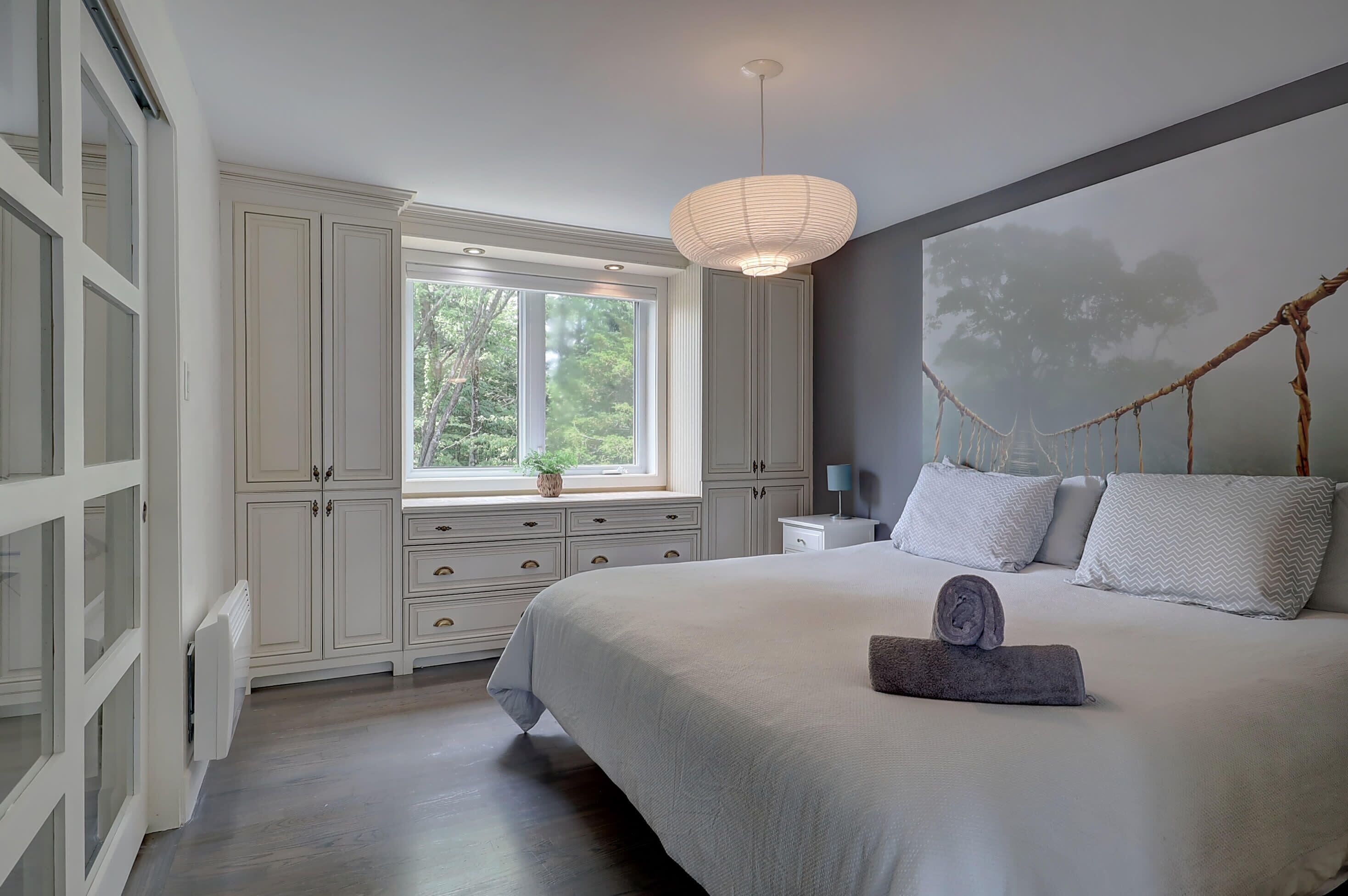 3 chambres, fer et planche à repasser, Wi-Fi, draps fournis