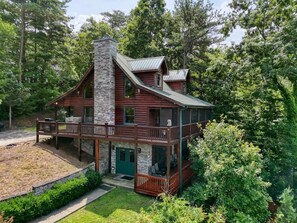 Exterior - Secluded Mountain-Top Cabin with Stunning Sunset Views, Hot Tub and Fireplace (Hiawassee)