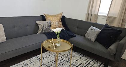 Small charming 1 bedroom duplex in Elko's tree streets neighborhood