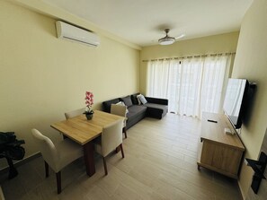 Smart TV - Chic Bávaro Apt - Ultimate Summer Gateway (Punta Cana)