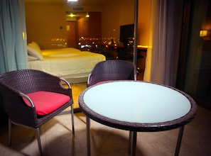 Standard Room, 2 Queen Beds, Non Smoking