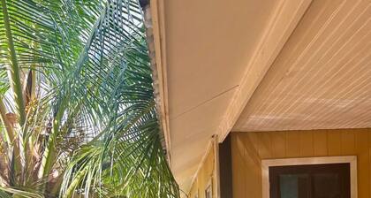 Island Style Home, low key rental