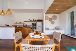 Basic Villa | Dining - Villa Eden (Tabanan)