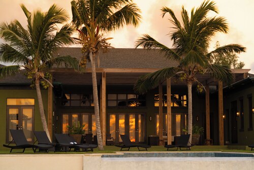 YellowBird, Yellowbird Estate in Double Bay Fully Staffed