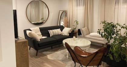 The Prof's Place: Unique Boutique