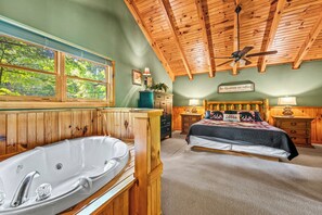 3 bedrooms, desk, free WiFi, bed sheets
