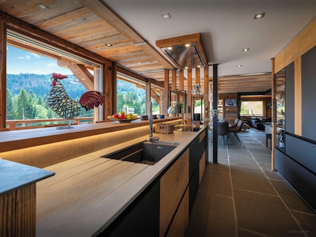 Intérieur. Chalet K1027 - séjour spa et montagne pour 14 - OVO Network