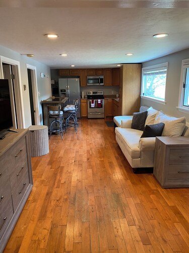 Condo in Falmouth with access to the secluded flax pond and a built in pool.