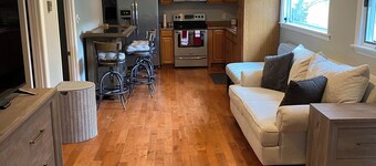 Condo in Falmouth with access to the secluded flax pond and a built in pool.