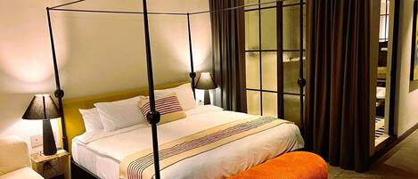 經典客房, 1 張特大雙人床 | 迷你吧、客房內保險箱、熨斗/熨衣板、免費無線上網