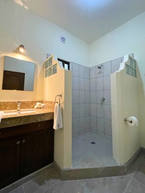 Bathroom - Posada Don Esteban by PartnerHost (Loreto)
