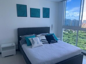 2 Schlafzimmer, Schreibtisch, Bügeleisen/Bügelbrett, WLAN