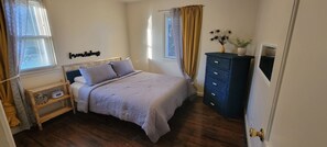 2 dormitorios, tabla de planchar con plancha, wifi y ropa de cama