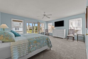 12 bedrooms, free WiFi, bed sheets