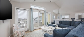 1893 - Twelve is Enough, 12 Bedroom Corolla Property with Private Pool