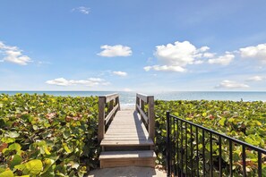 Property grounds - Sleek Coastal Condo with Stunning Riverfront Views and Luxury Amenities (Melbourne Beach)