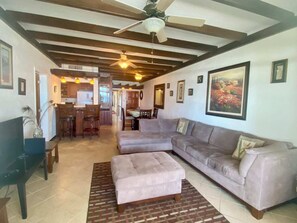 TV - Enjoy Seaside Vintage Haven! (Christiansted)