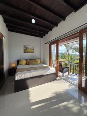 Familienzimmer, Nichtraucher, Gartenblick | Laptopgeeigneter Arbeitsplatz, kostenloses WLAN, Bettwäsche