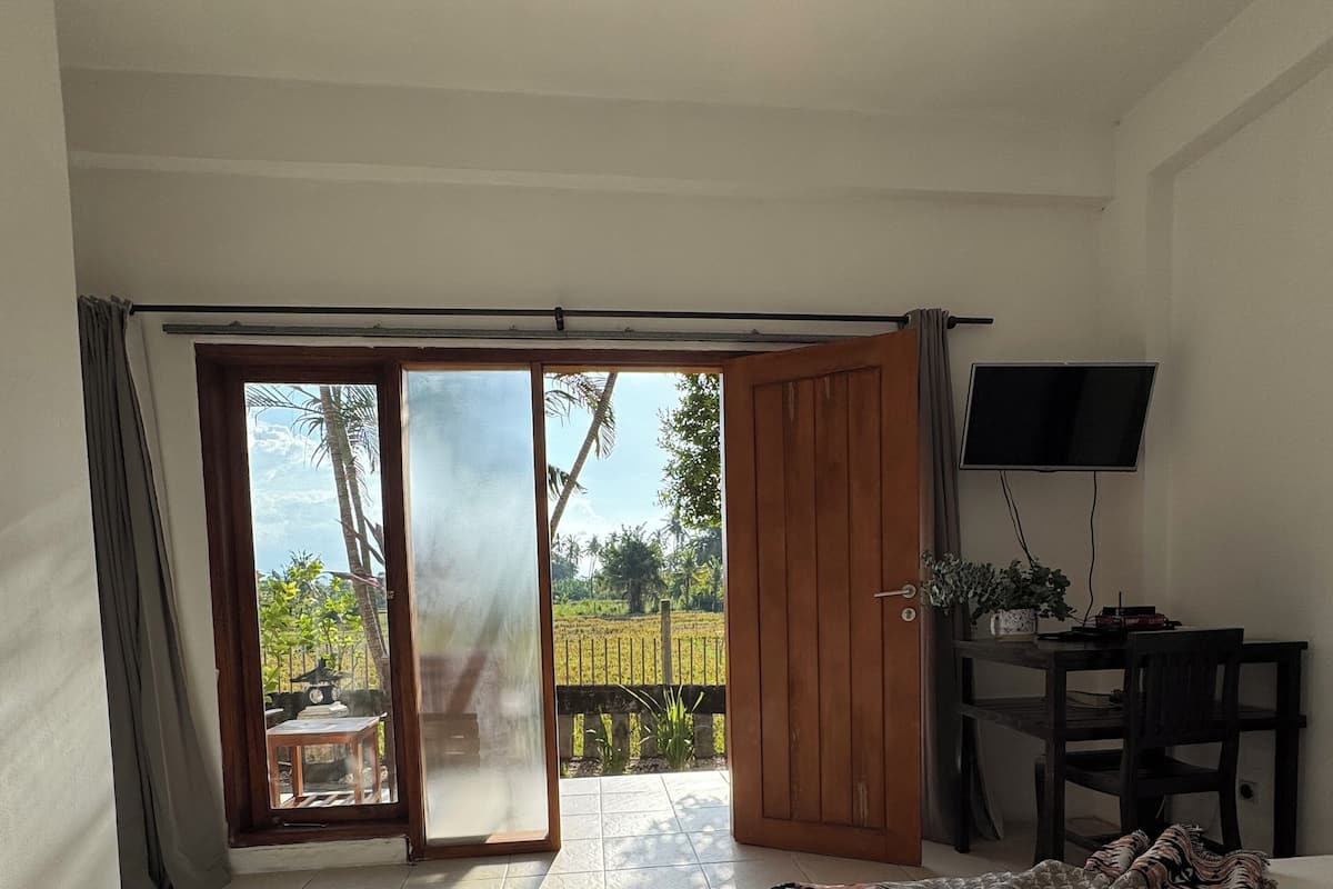 Habitació doble, no fumadors, vistes al jardí | Escriptori, espai de treball apte per a portàtils i wifi gratuïta