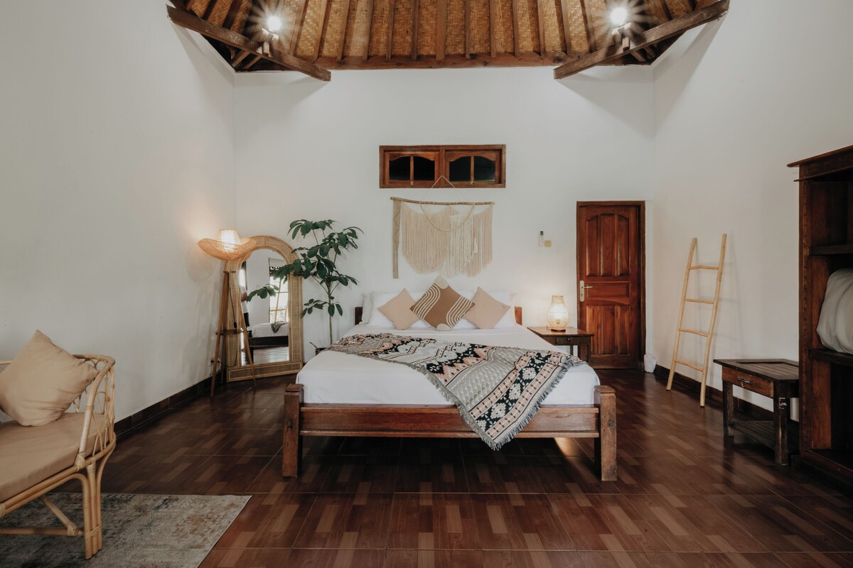 Tweepersoonskamer, 1 kingsize bed, niet-roken, uitzicht op tuin | Een bureau, een laptopwerkplek, babybedden (toeslag), gratis wifi