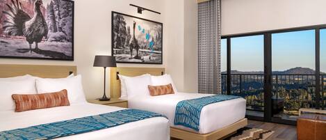 Zimmer, 2 Queen-Betten, Balkon