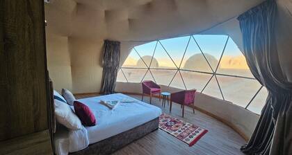 9-bedroom campground in peaceful Disah with WiFi, AC