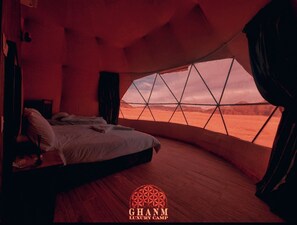 9 chambres, Wi-Fi, draps fournis