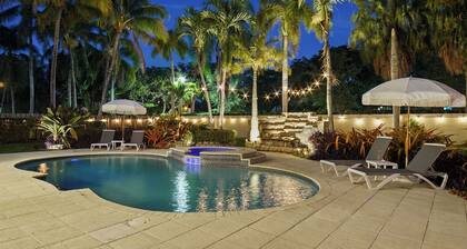 Poolside Paradise: Cozy Miami Getaway