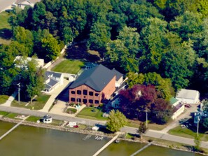 Exterior - Large Waterfront Villa on Bass Lake with a Gym. Close to Culver and Notre Dame  (Knox)