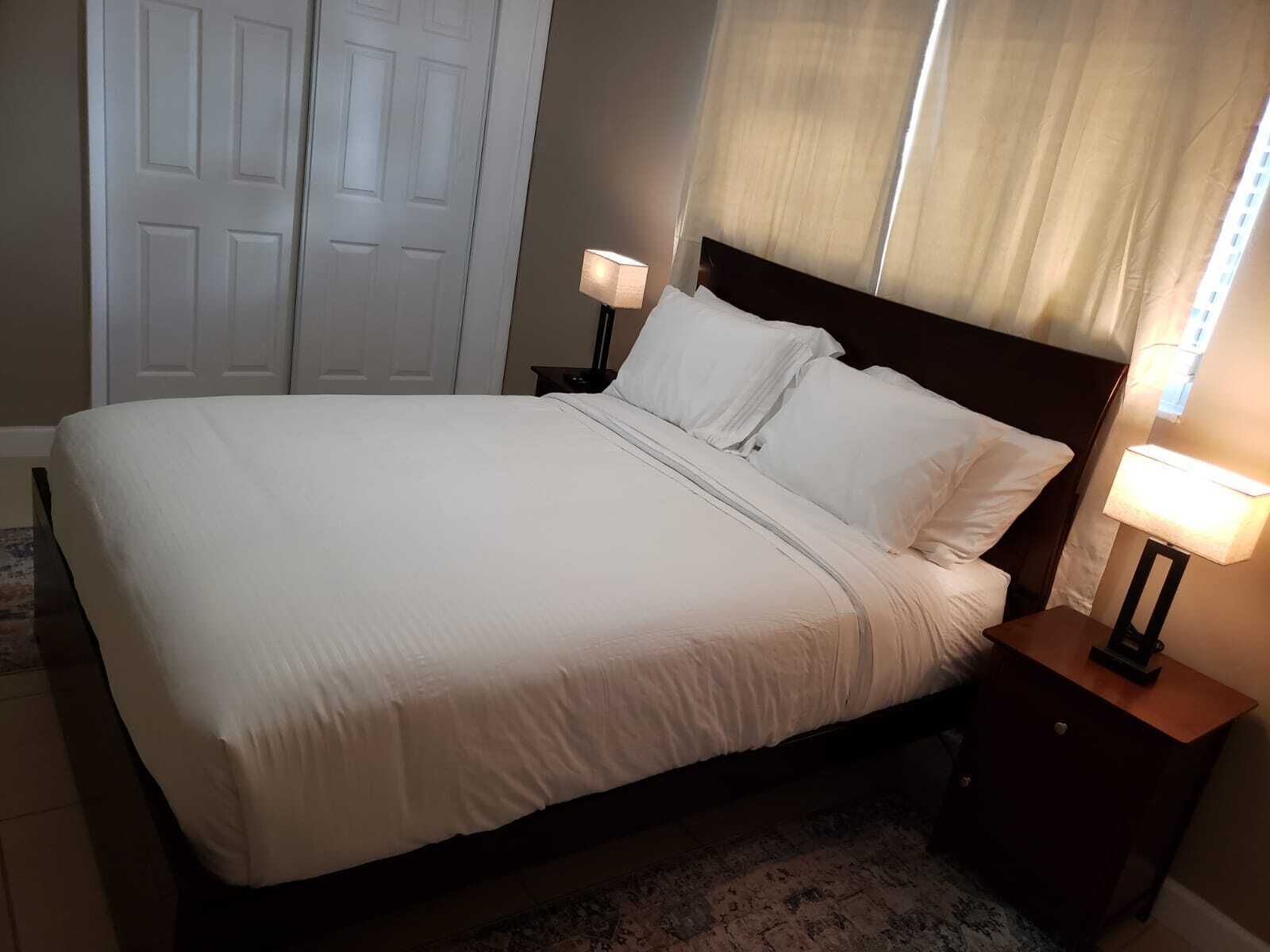 Charming 2-bedroom house with WiFi and AC in delightful Miramar
