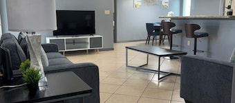 Charming 3-Bedroom Retreat in Prime Neighborhood SPI /SPACE X