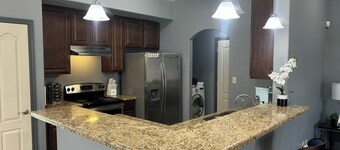 Charming 3-Bedroom Retreat in Prime Neighborhood SPI /SPACE X