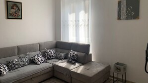 Living area - Three-room apartment close to Cernobbio (Melis Apartment) (Como)