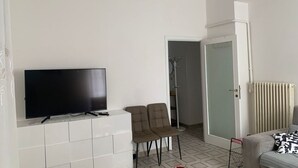 Living area - Three-room apartment close to Cernobbio (Melis Apartment) (Como)