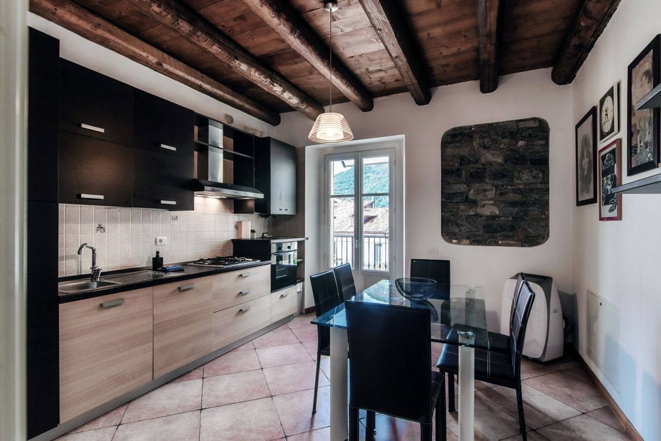 Réfrigérateur, micro-ondes, four, lave-vaisselle