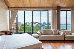 Presidential Duplex, Balcony, Lake View