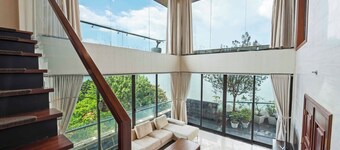 Moon West Lake Residence