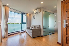 Luxury Apartment, Balcony, Lake View | Lake view - Moon West Lake Residence (Hanoi)