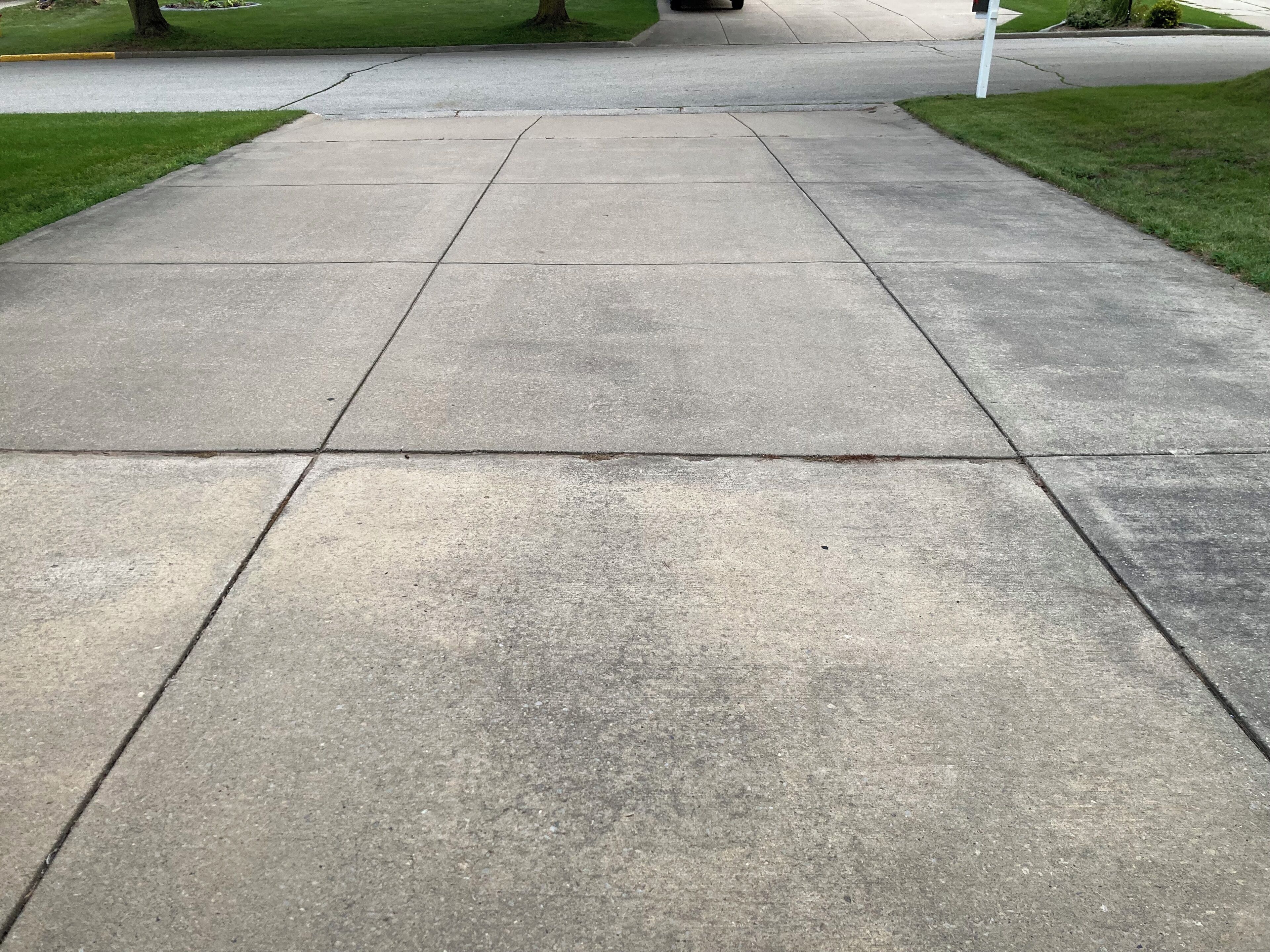 Driveway 3 Blocks from Lambeau Field: RV Friendly for NFL Draft