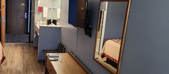 Super Star Inn & Suite Lincoln Crete
