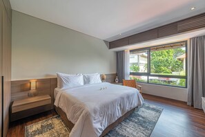 Villa, Poolblick | 5 Schlafzimmer, kostenloses WLAN